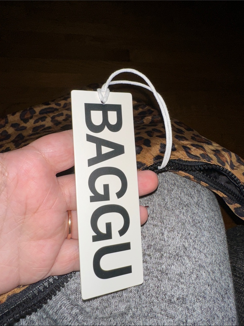 Baggu Nylon Shoulder Bag - Leopard - Picture 5 of 8